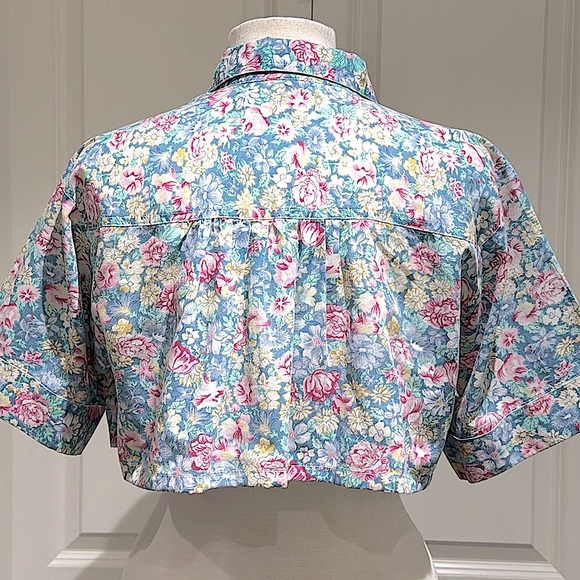 Cropped Floral Blouse - Picture 4 of 9